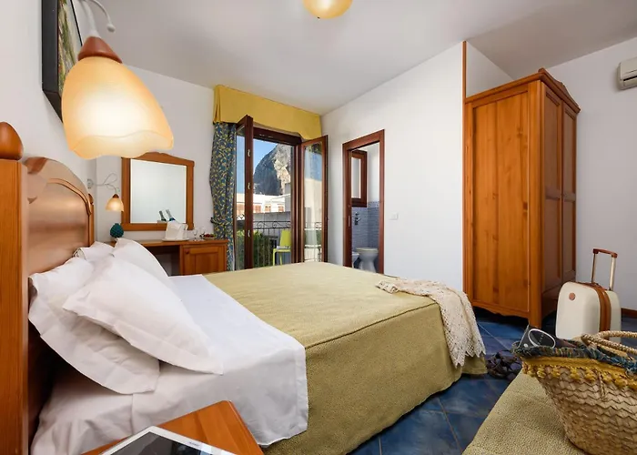 La Meridiana 酒店 *